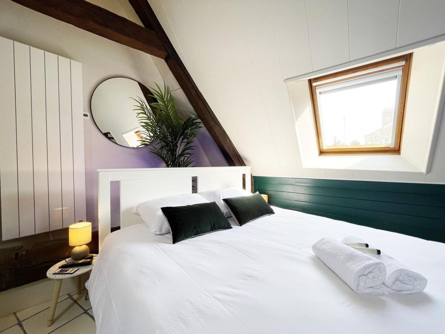 Appartement L'Atelier Des Reves à Chartres Extérieur photo